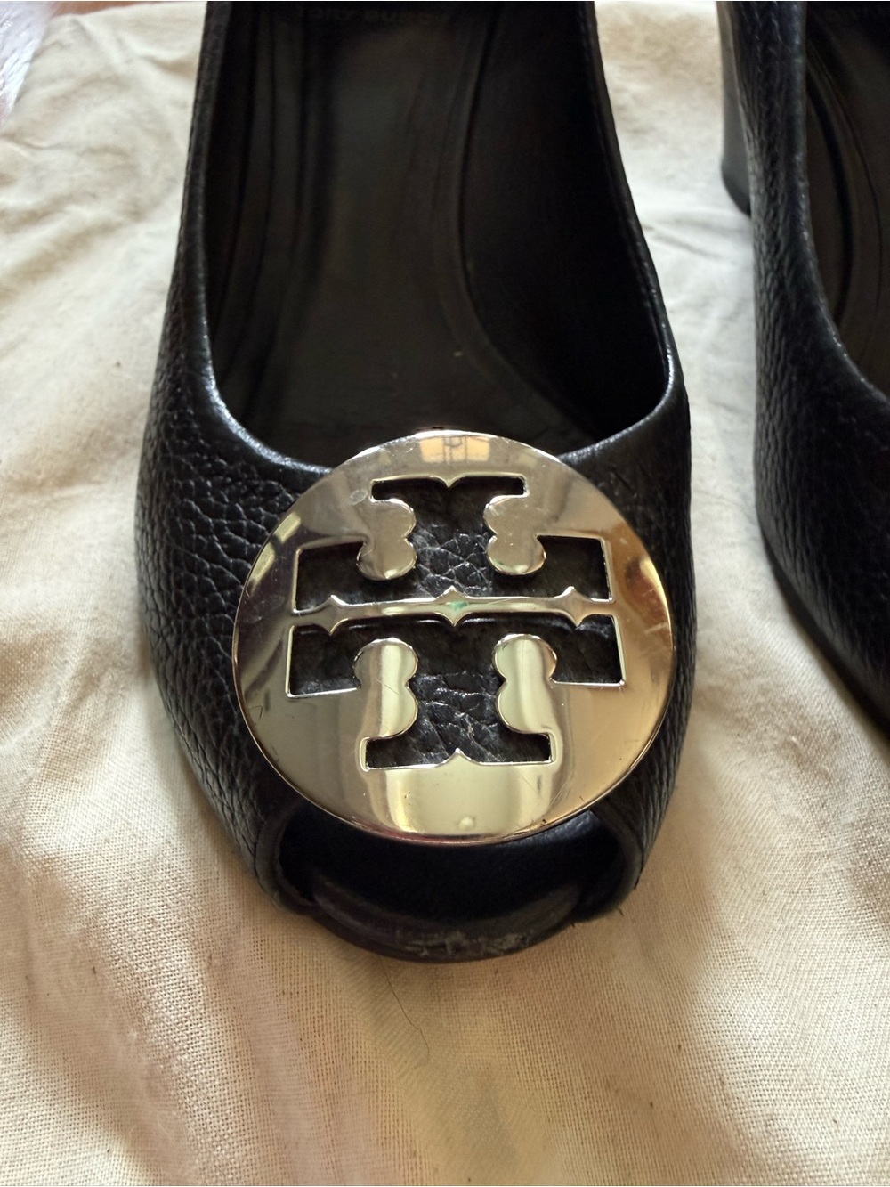 Tory Burch Black round toes leather pumps/ wedges - Picture 5 of 6